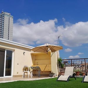 Beverello Guest House